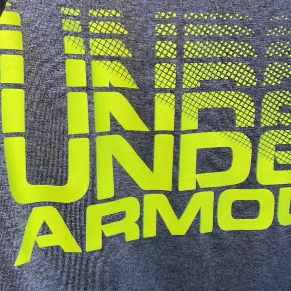 Under Armour Long Sleeve - Picture 3 of 4